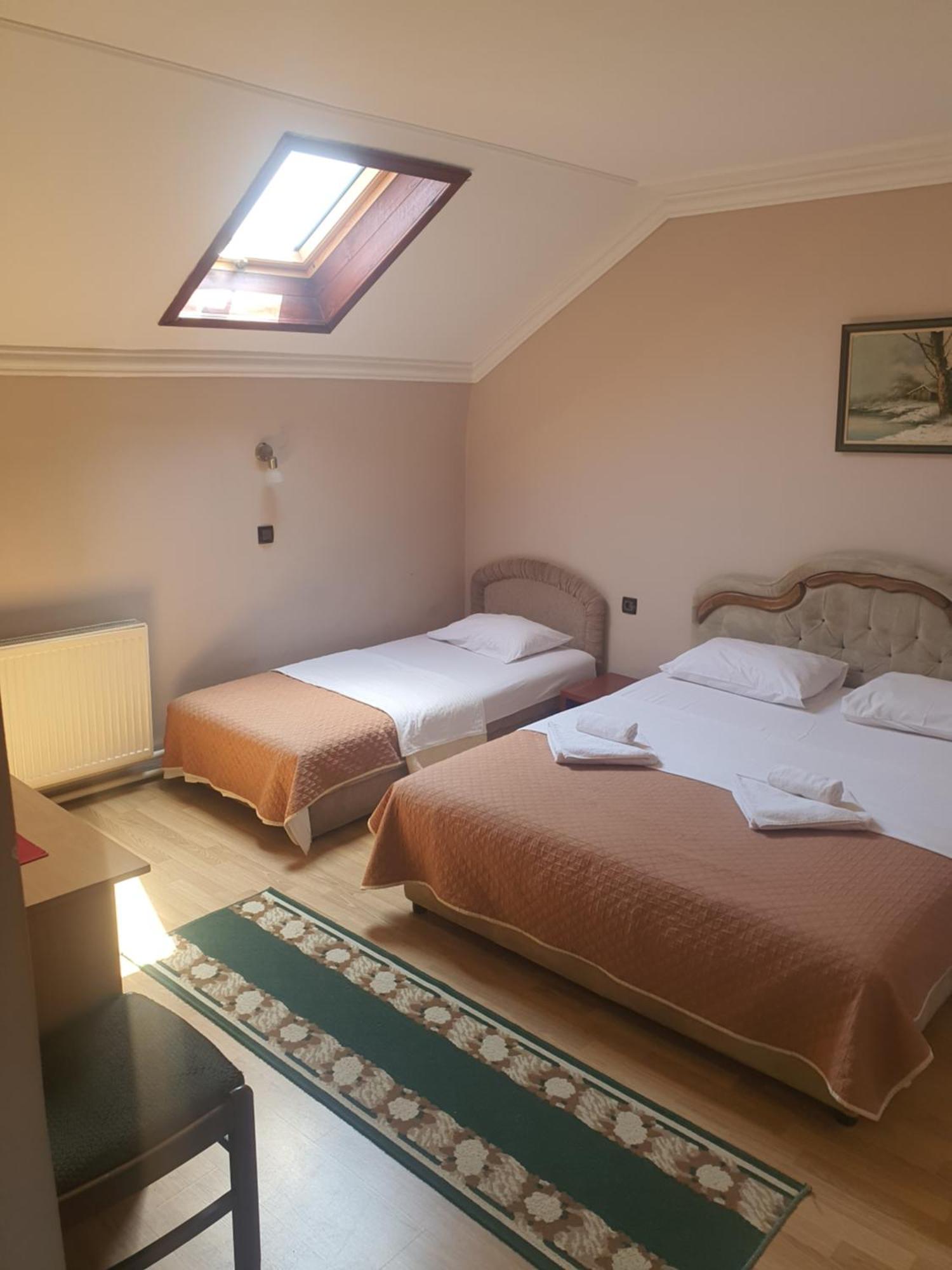 Guest House Vila Bor Novi Sad Exterior foto