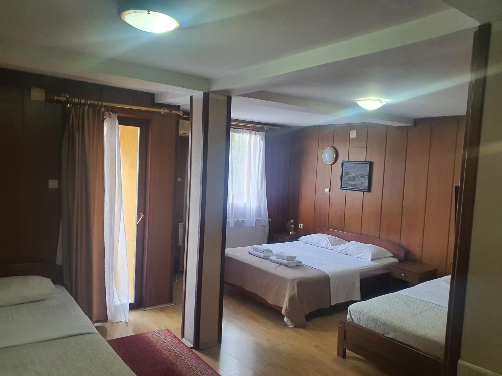 Guest House Vila Bor Novi Sad Exterior foto